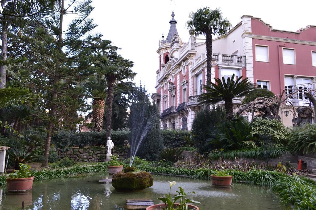 Residencia Salesiana Marti-Codolar Guest House - Barcelona, Barcelona